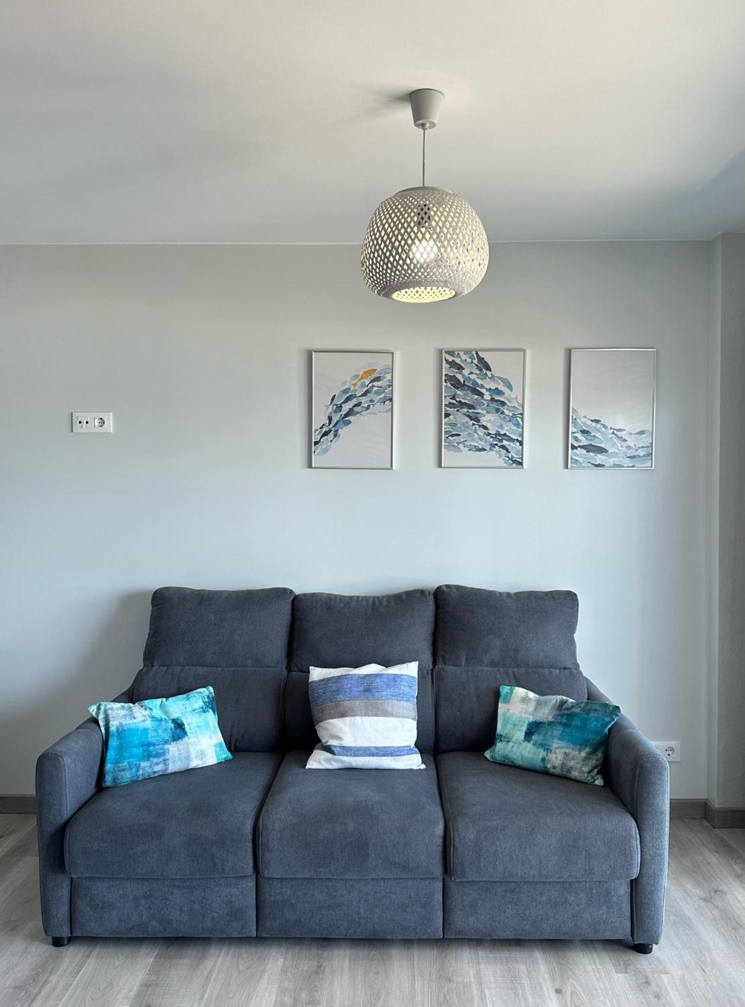 Estudio Con Impresionantes Vistas Al Mar บลาเนส ภายนอก รูปภาพ
